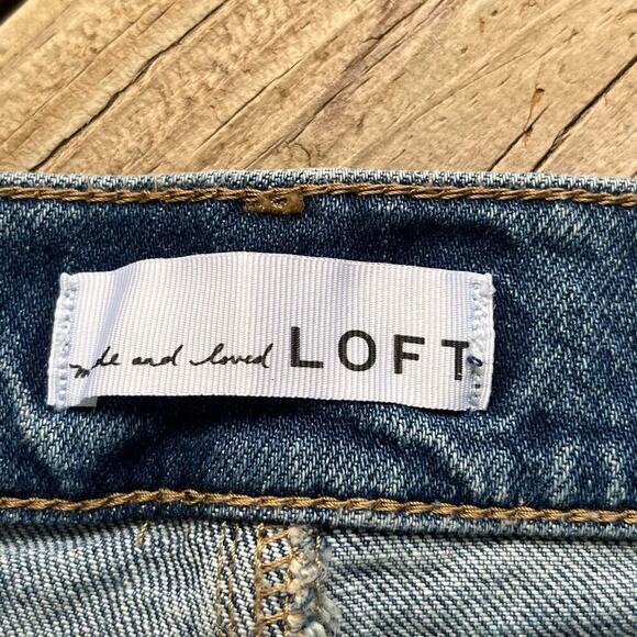 LOFT Women's Medium Wash Cut Off Jean Shorts Size 2 26" - Picture 7 of 9
